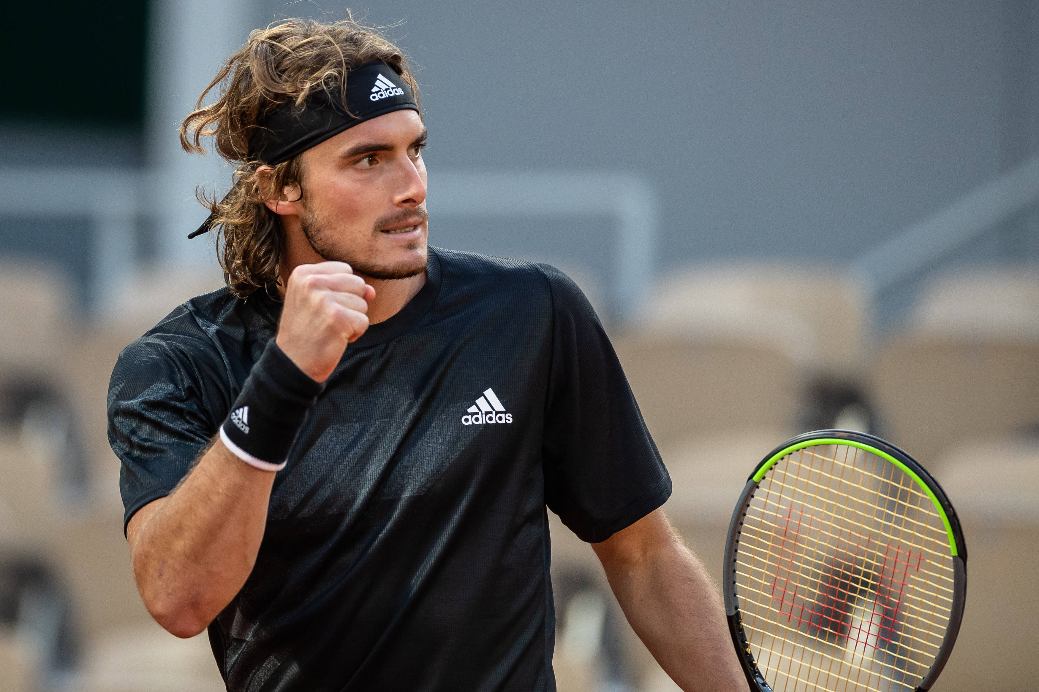 关于日本网球队鏖战法国网球队,西西帕斯爆发神勇的信息 关于日本网球队鏖战法国网球队,西西帕斯爆发神勇的信息