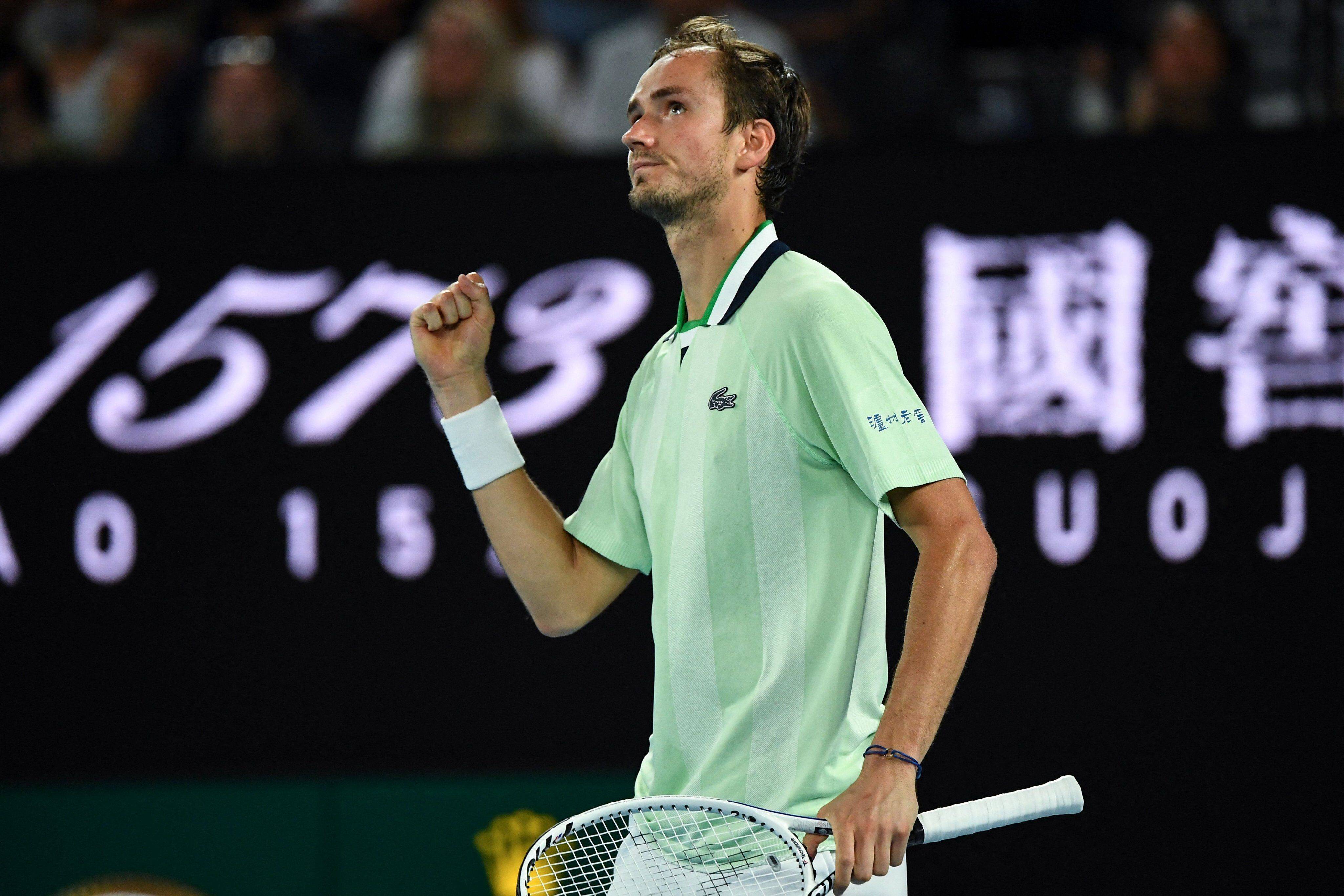 世界网球队爆冷欧洲网球队,梅德韦杰夫统治全场的简单介绍 世界网球队爆冷欧洲网球队,梅德韦杰夫统治全场的简单介绍