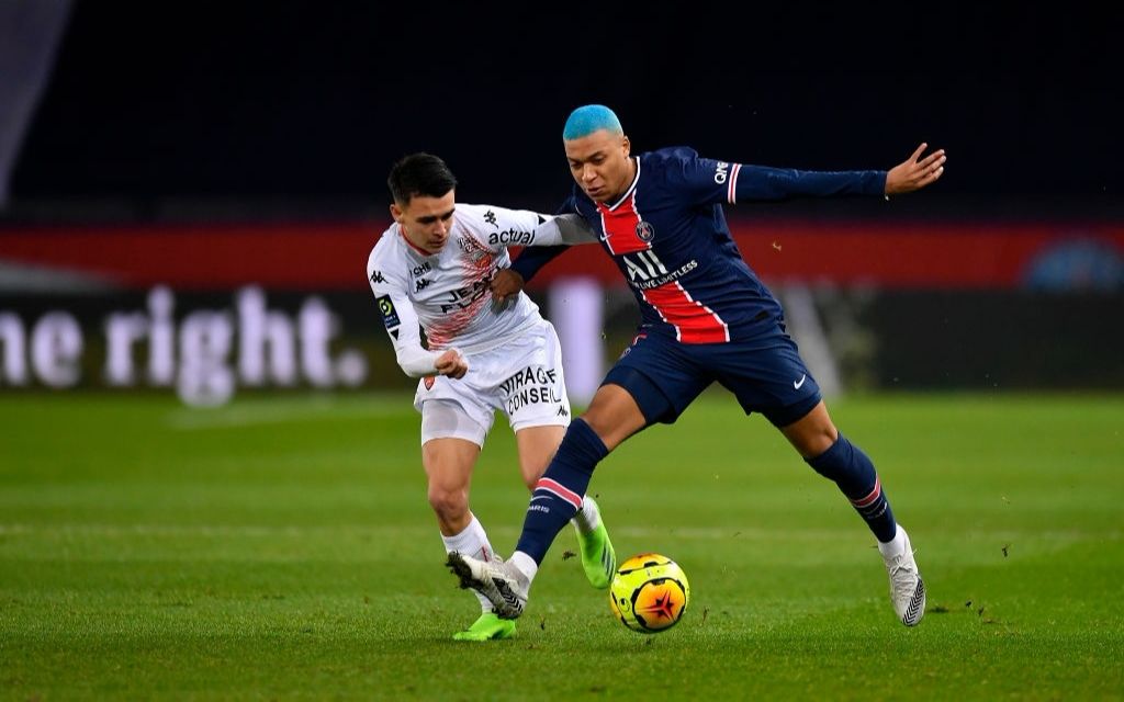 里昂连战连捷,法甲赛季战绩斐然的简单介绍 里昂连战连捷,法甲赛季战绩斐然的简单介绍