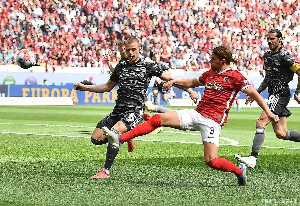 弗赖堡队员助阵取胜,实现连胜 弗赖堡队员助阵取胜,实现连胜