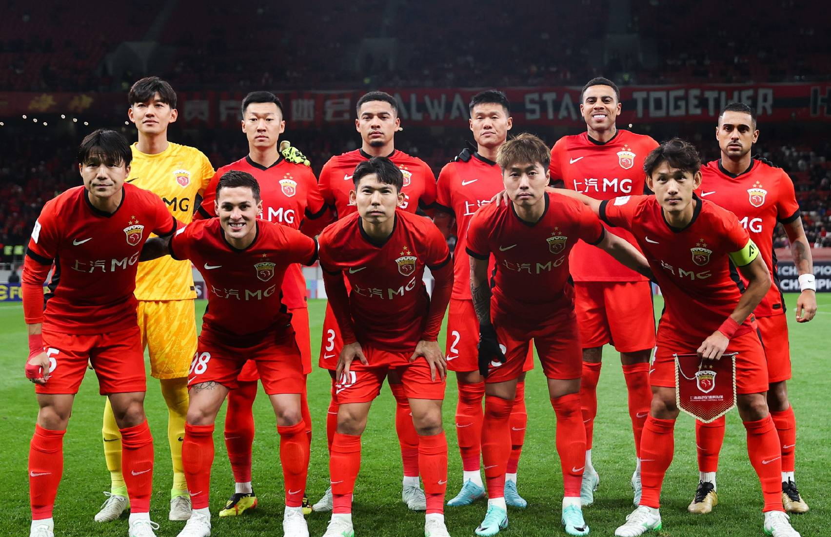 东亚联赛新秀闪耀赛场，风采独具称霸的简单介绍