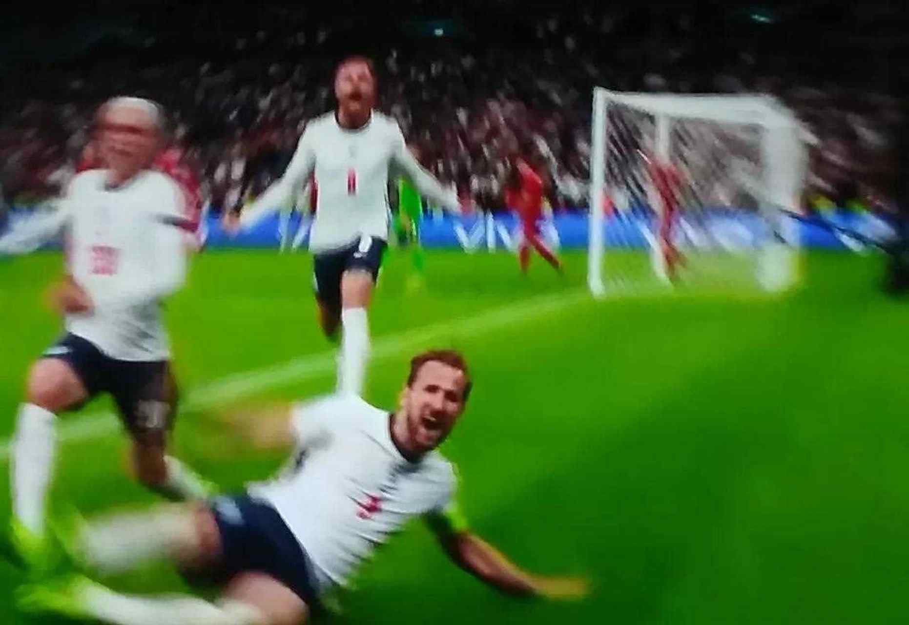 丹麦足球队备战气氛热烈,球员士气高昂的简单介绍 丹麦足球队备战气氛热烈,球员士气高昂的简单介绍